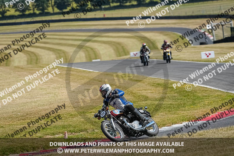 cadwell park;cadwell park photographs;cadwell trackday photographs;enduro digital images;event digital images;eventdigitalimages;peter wileman photography;racing digital images;trackday digital images;trackday photos